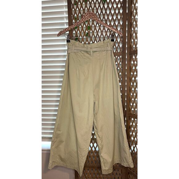 American Eagle Olive Green cropped Flare Paper Bag Pants sz 4R - Picture 2 of 2
